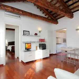 Cannaregio Apartment